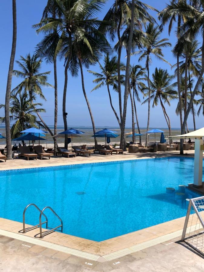 Kenya Bay Beach Hotel Бамбури Экстерьер фото