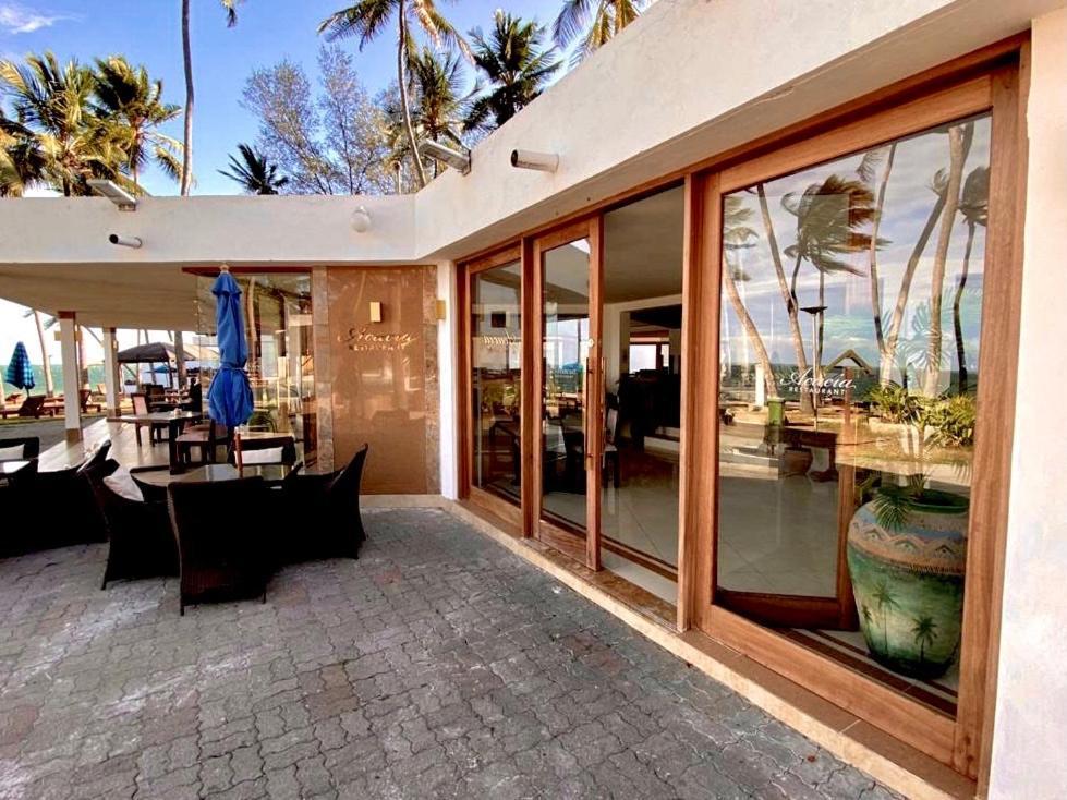 Kenya Bay Beach Hotel Бамбури Экстерьер фото