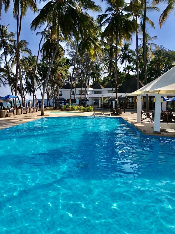 Kenya Bay Beach Hotel Бамбури Экстерьер фото