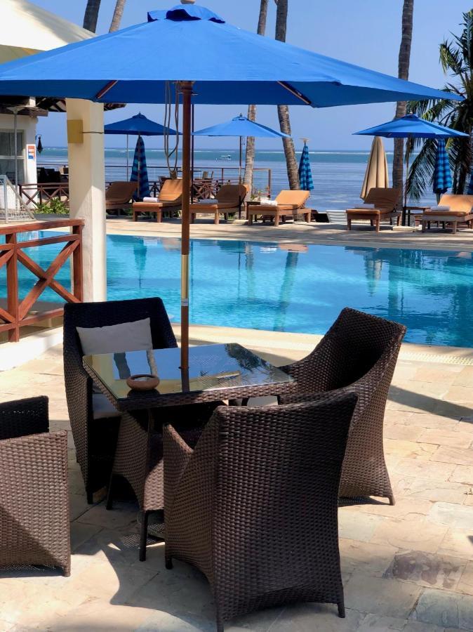 Kenya Bay Beach Hotel Бамбури Экстерьер фото